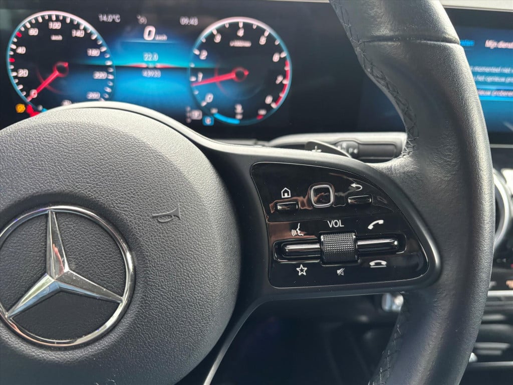 Mercedes-Benz Glb 180 136pk 7g-dct business line| camera| navi| keyless| ri