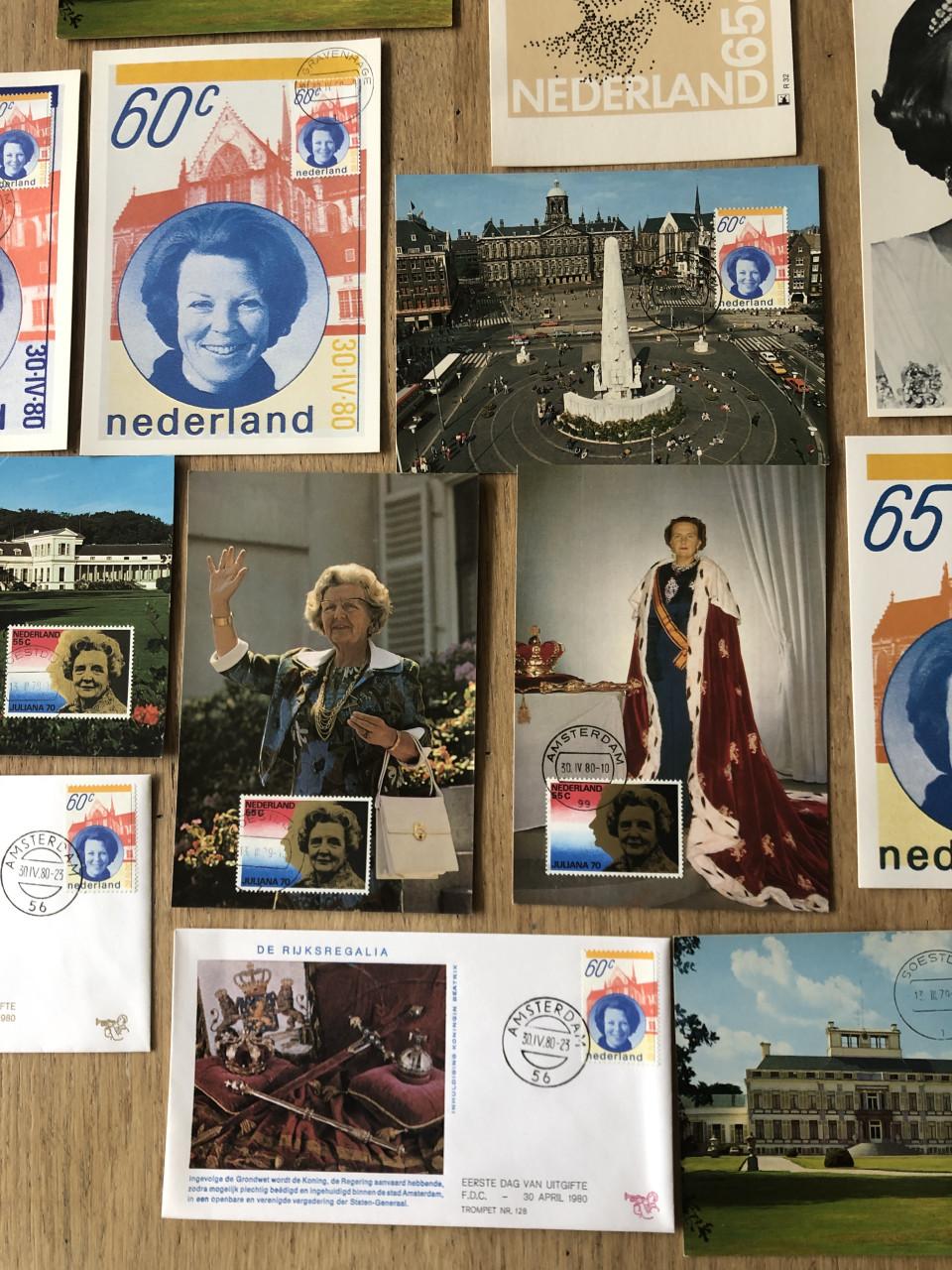 Koningshuis eerste dag herinnering uitgaven