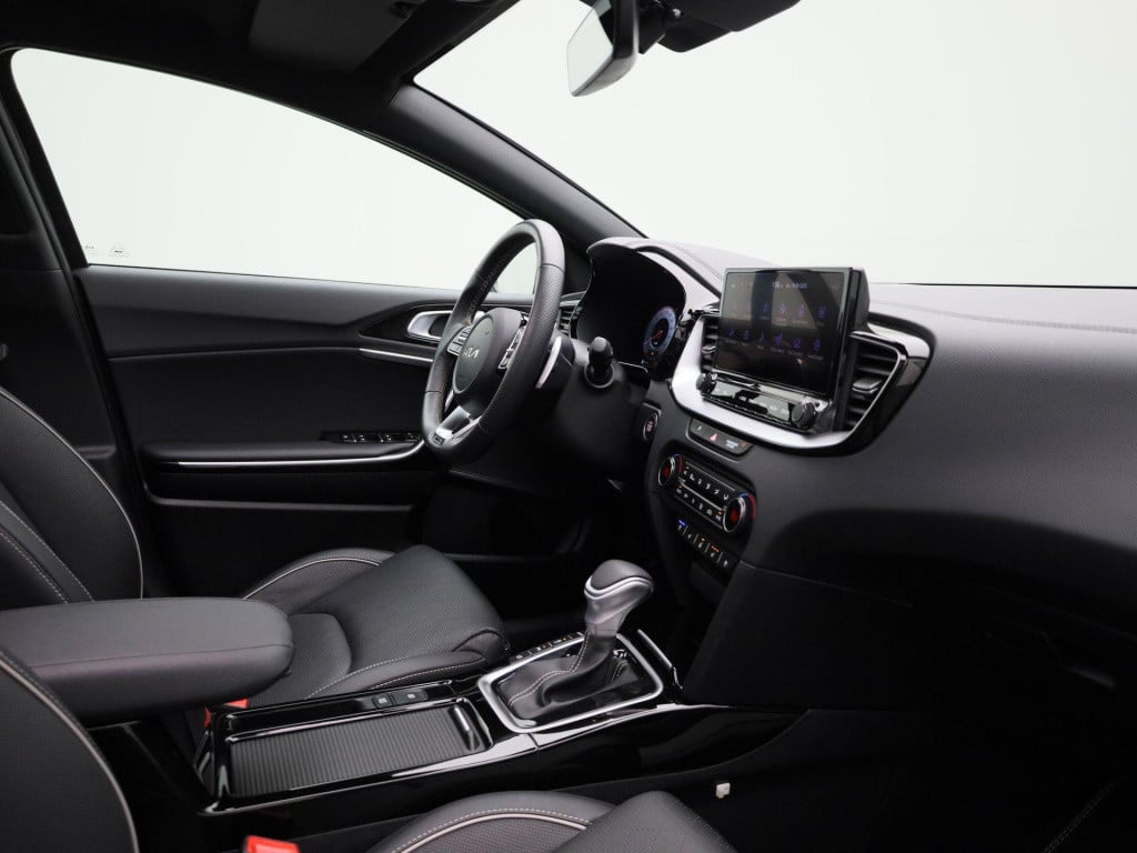 Kia Proceed 1.5 t-gdi gt line | full option | lage km stand | panoramadak |