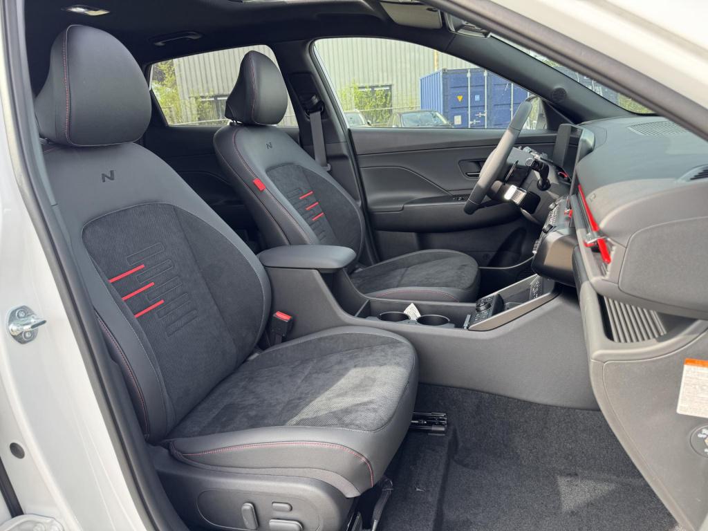 Hyundai Kona 1.6 gdi hev n line sky