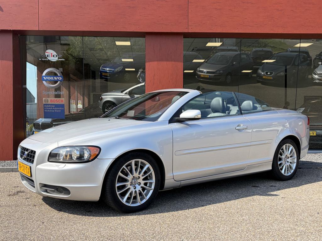 Volvo C70 convertible 2.4i momentum