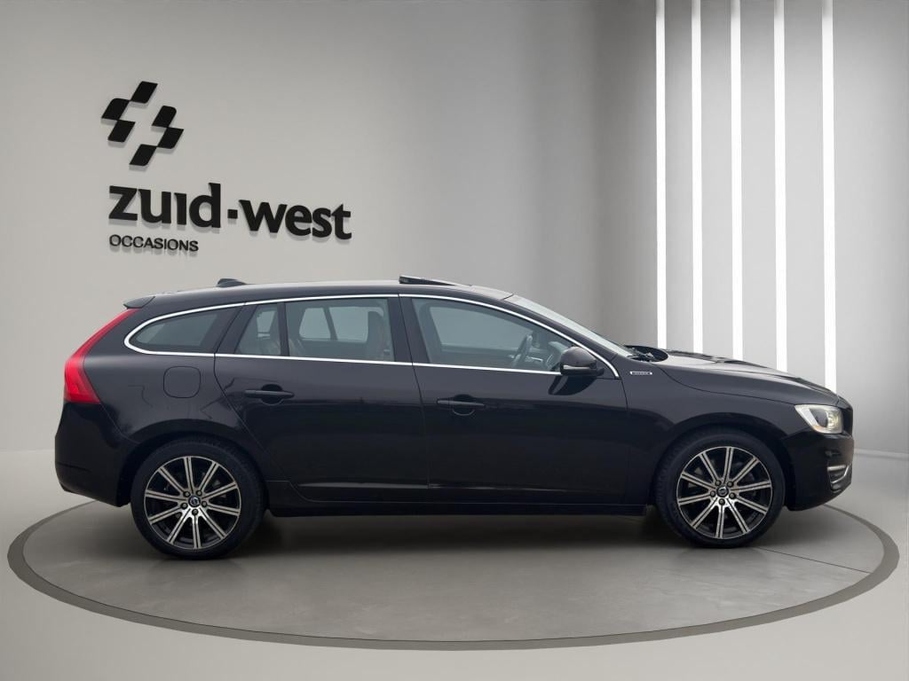 Volvo V60 2.4 d6 awd plug-in hybrid summum leer dakraam
