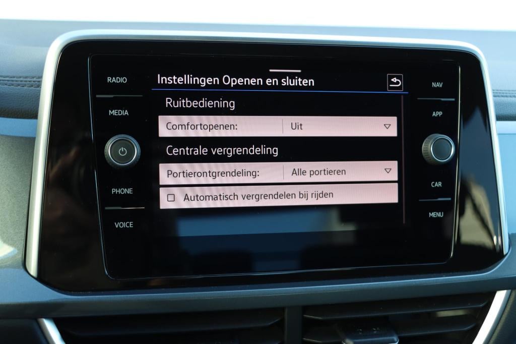 Volkswagen T-roc 1.5 tsi style 150pk dsg7