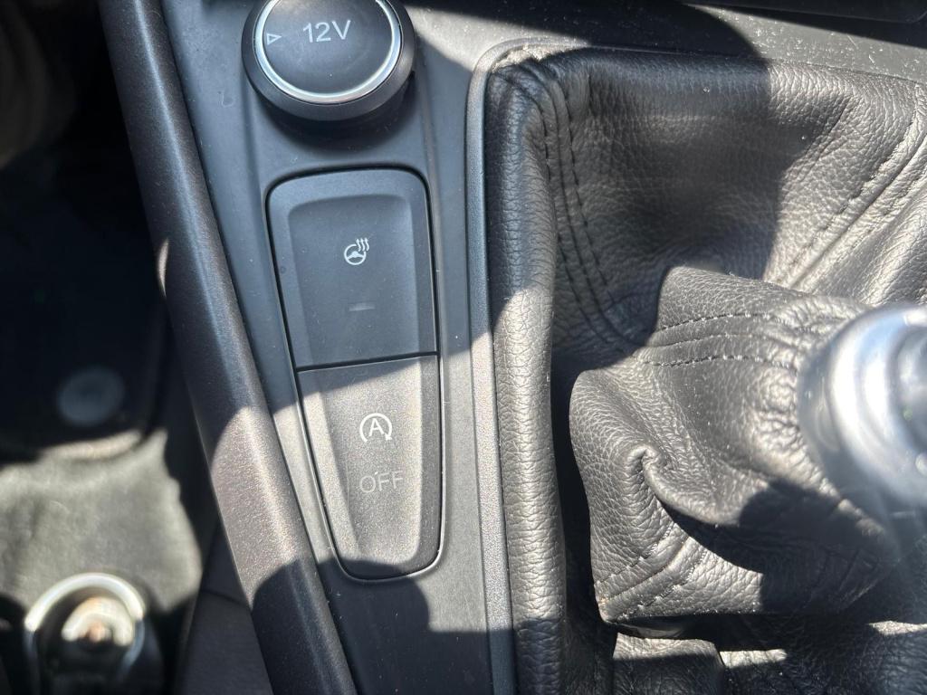 Ford Focus wagon 1.0 ecoboost 125pk titanium edition, winterpakket, trekhaa