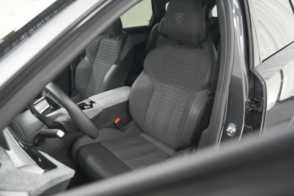 Peugeot 5008 1.2 hybrid 136 gt 7p | adaptieve cruise control | elektrische 