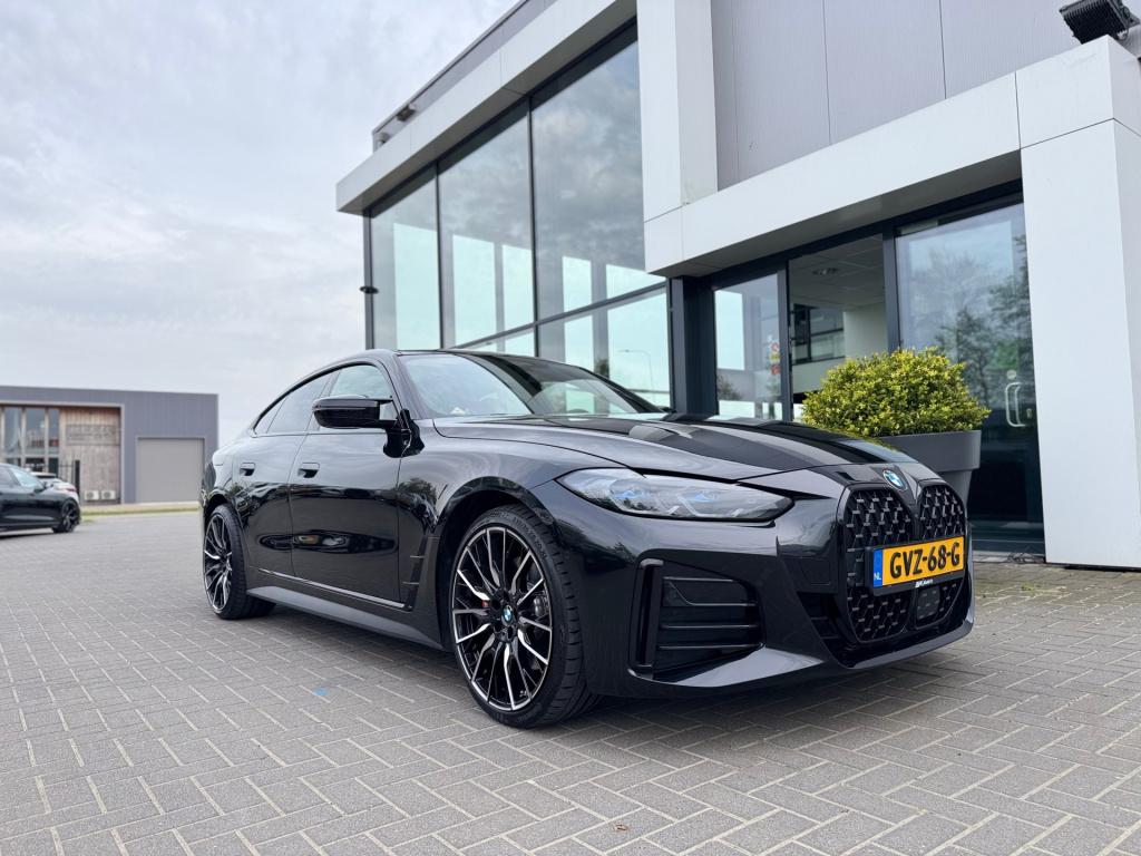 BMW 4 Serie gran coupé m440i xdrive m-sport * 360 camera * 20 inch * laserl