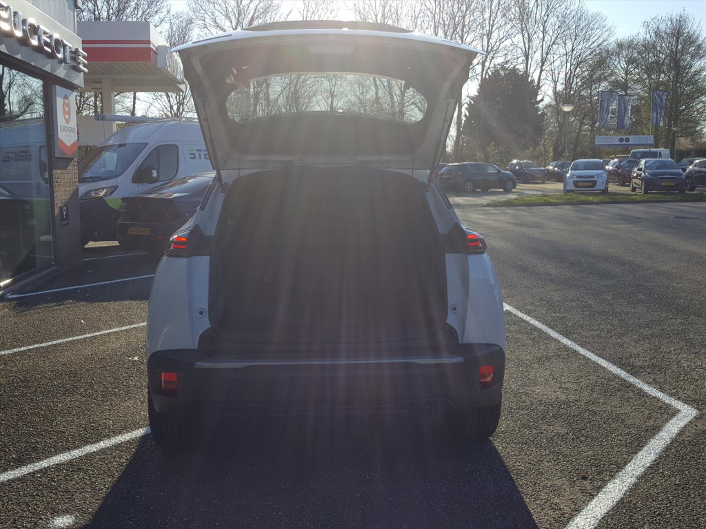 Peugeot 2008 allure 1.2 puretech 100pk navigatie | achteruitrijcamera | app