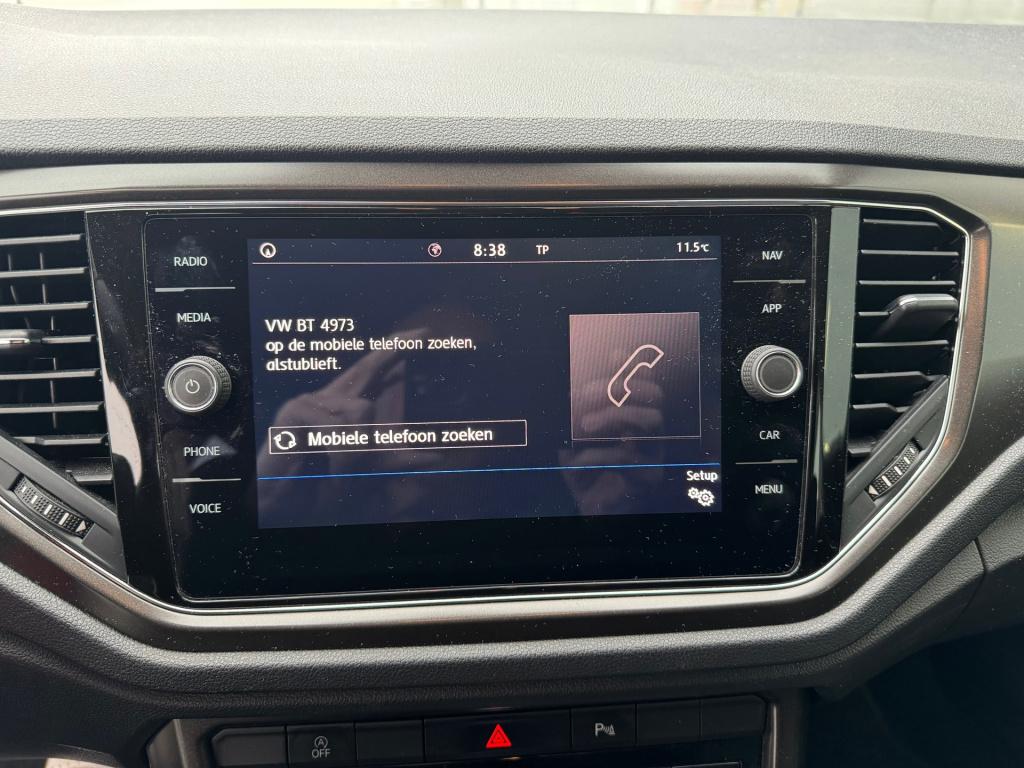 Volkswagen T-roc 1.5 tsi style business automaat , afneembare trekhaak , ap