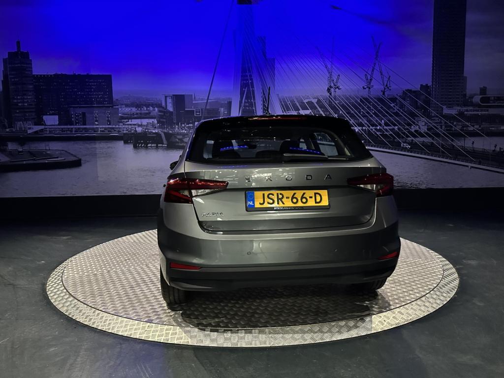 Skoda Fabia 1.0 tsi business edition *navi*appconnect*camera*clima