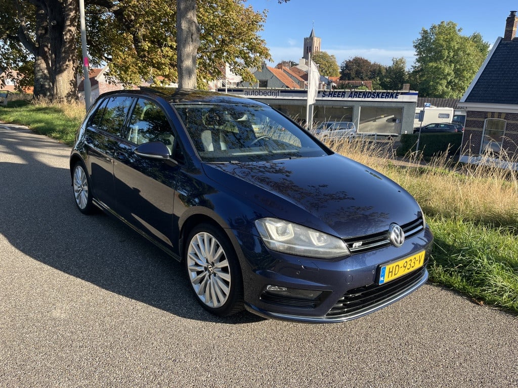 Volkswagen Golf 1.4 tsi act bns ed r-line
