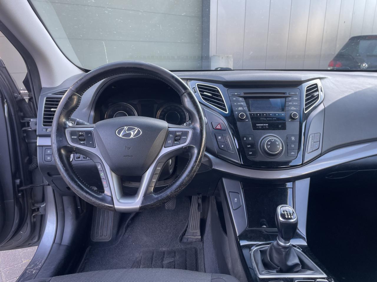 Hyundai i40 1.6 GDI 135PK 2013 Grijs | NAP