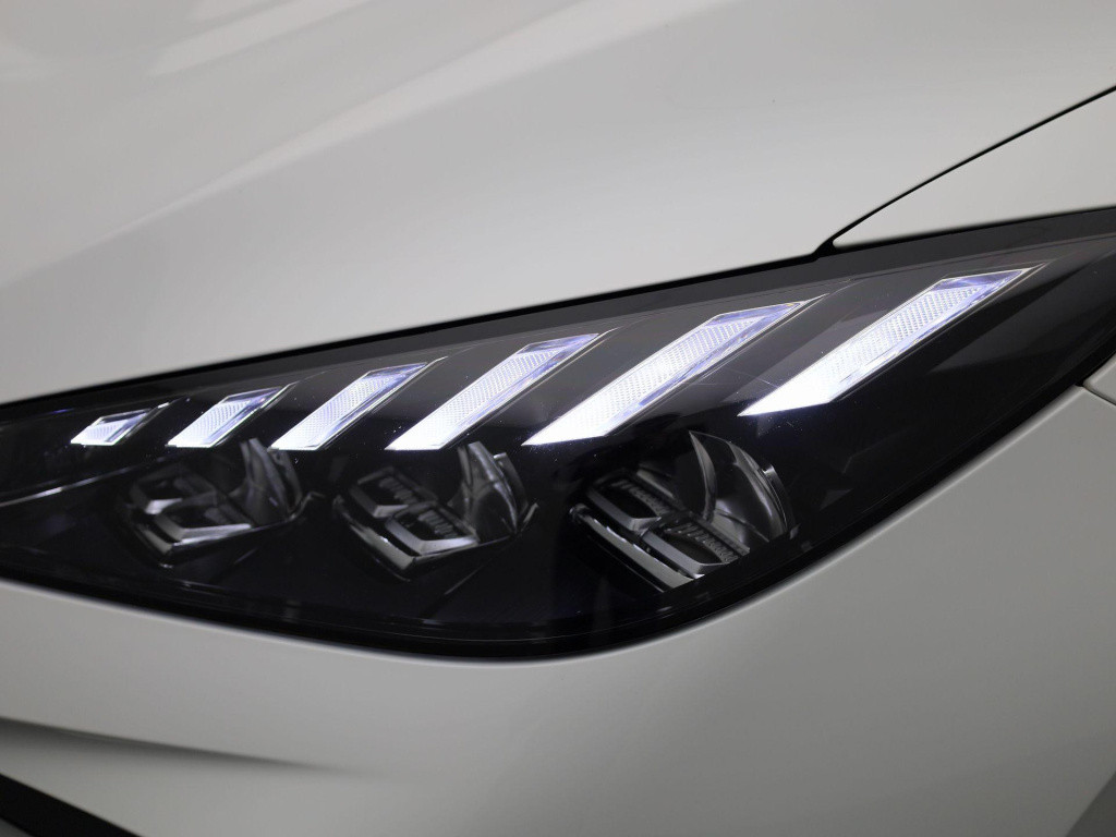 MG 4 luxury 64 kwh | navigatie | climate control | apple carplay / android 