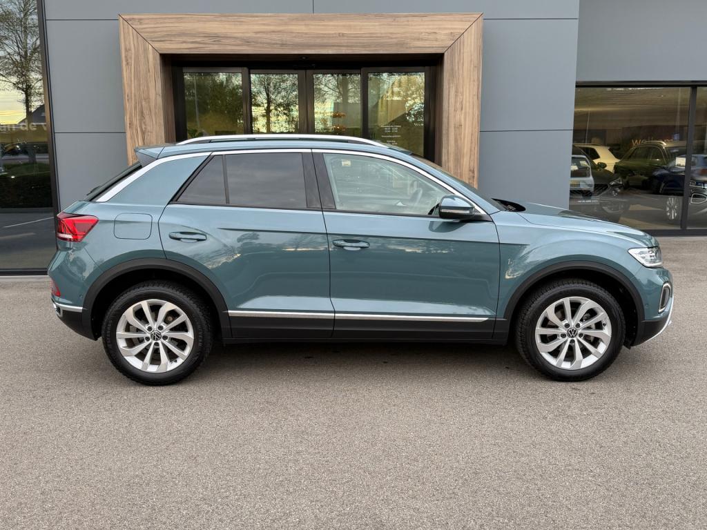 Volkswagen T-roc 1.5 tsi 150pk dsg style | navi | camera | ergo stoel | rij