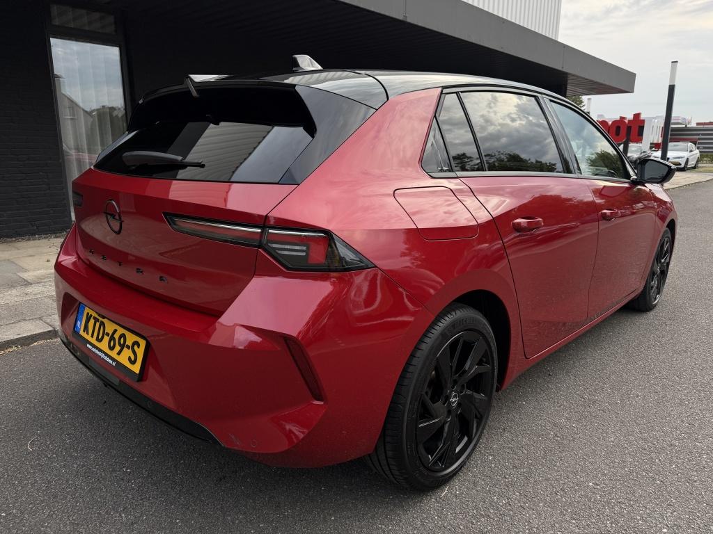 Opel Astra 1.2 gs line