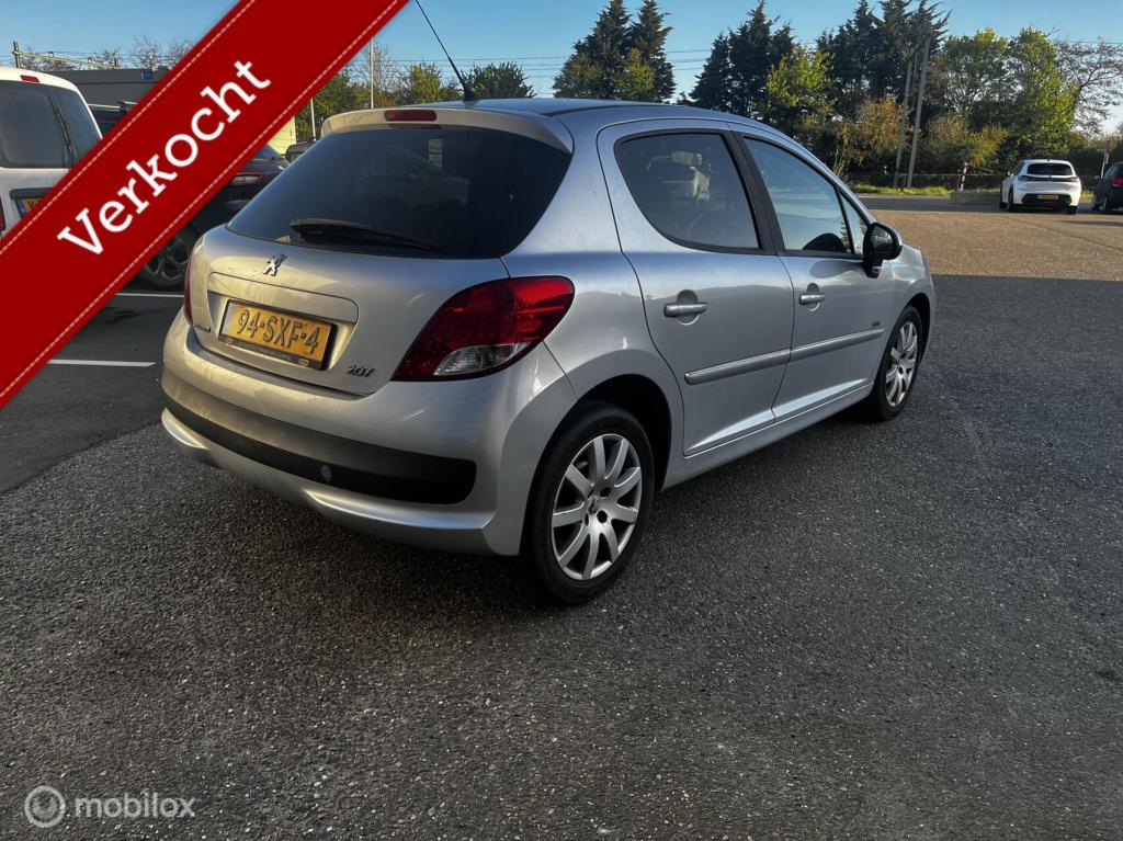 Peugeot 207 1.6 vti sportium