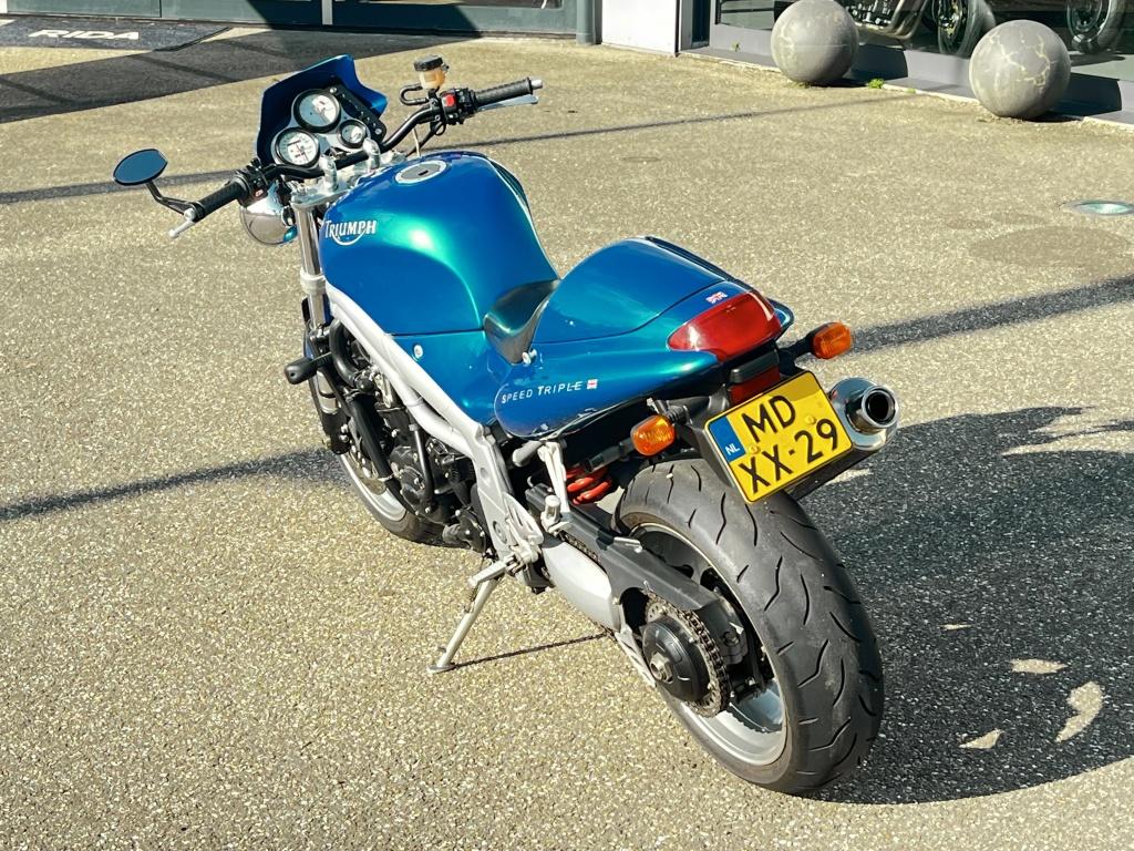 Triumph Speed Triple naked t509