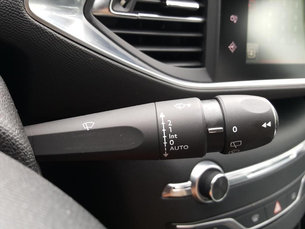 Peugeot 308 gt 1.6 turbo-205pk navi | full-led | alcantara/leer | trekhaak 
