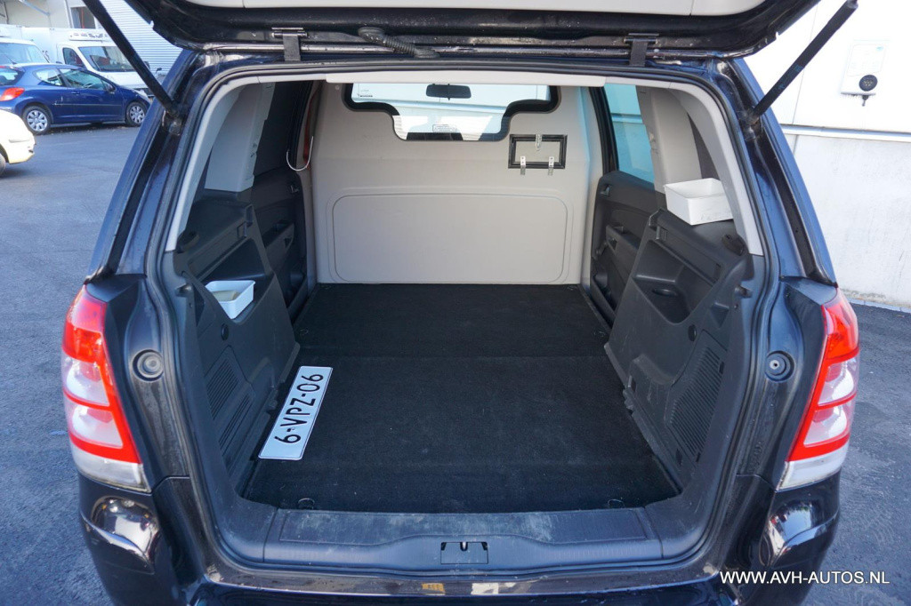 Opel Zafira 1.7 cdti edition, grijs kenteken!