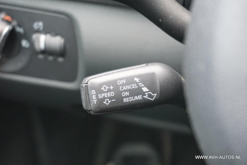 Audi A3 sportback 1.2 tfsi s edition automaat