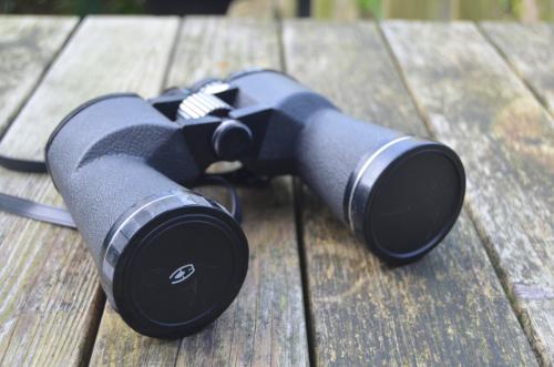 Chinon verrekijker met etui igst.