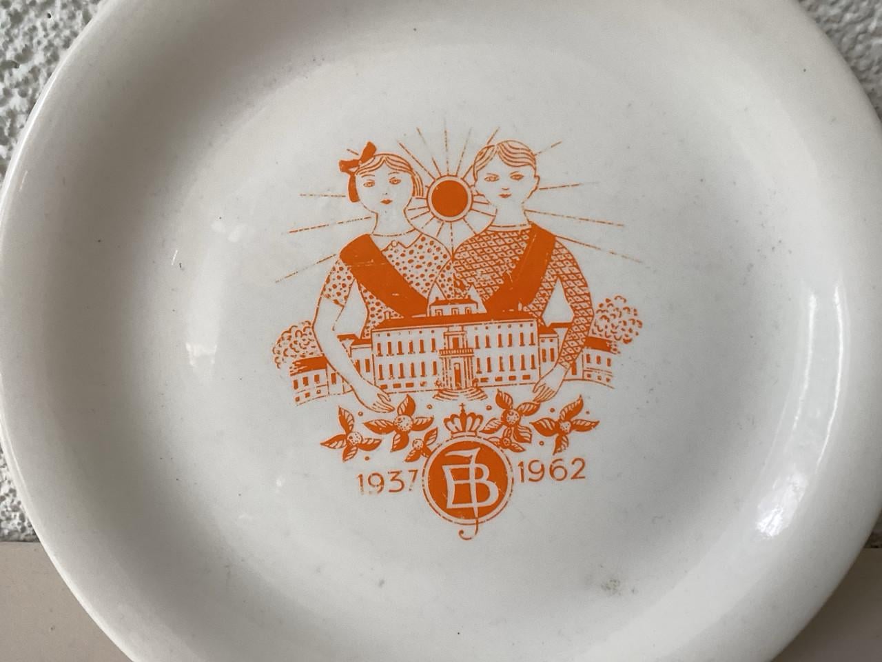 Koningshuis .Bordje.