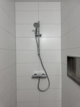 Nieuwe complete doucheset – thermostaatkraan