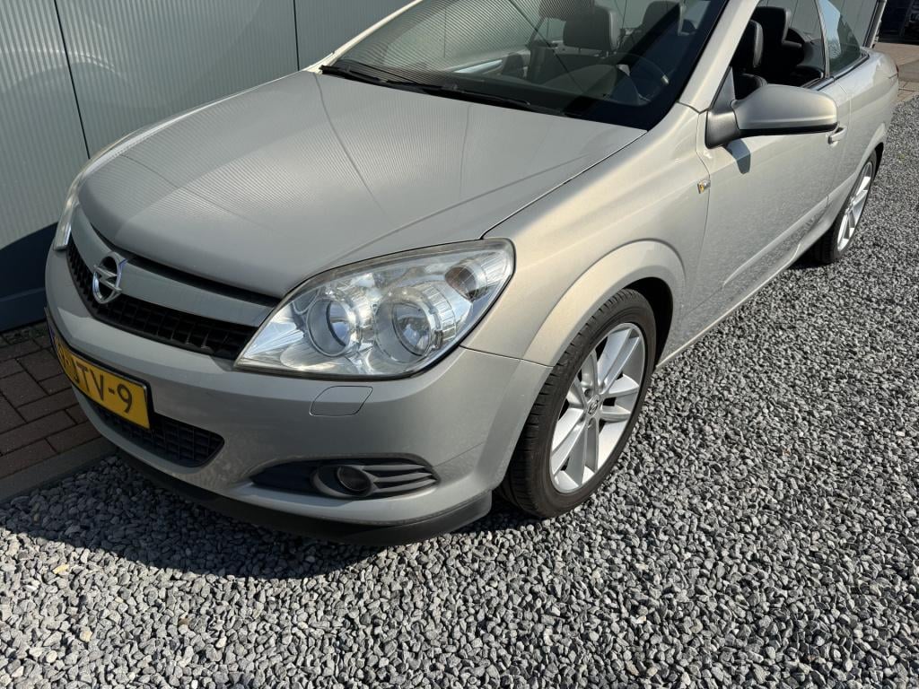 Opel Astra twintop 1.8 cosmo cabriolet