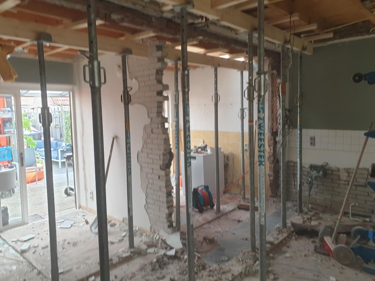 Aanbouw-Verbouw-Aannemer-Dakraam-Velux