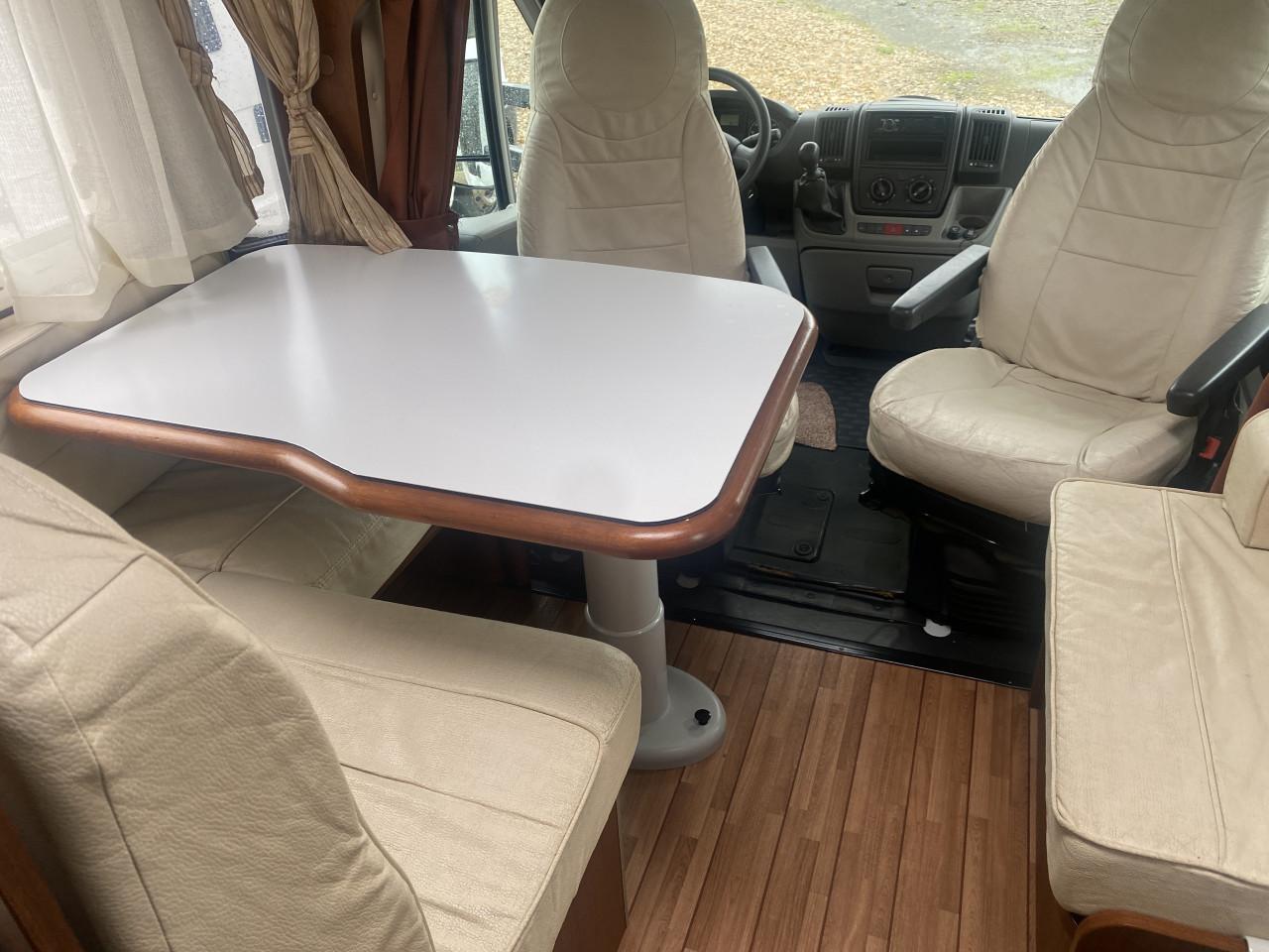 Elnagh Prince 55L  - Luxe gezinscamper vol comfort en vrijheid!