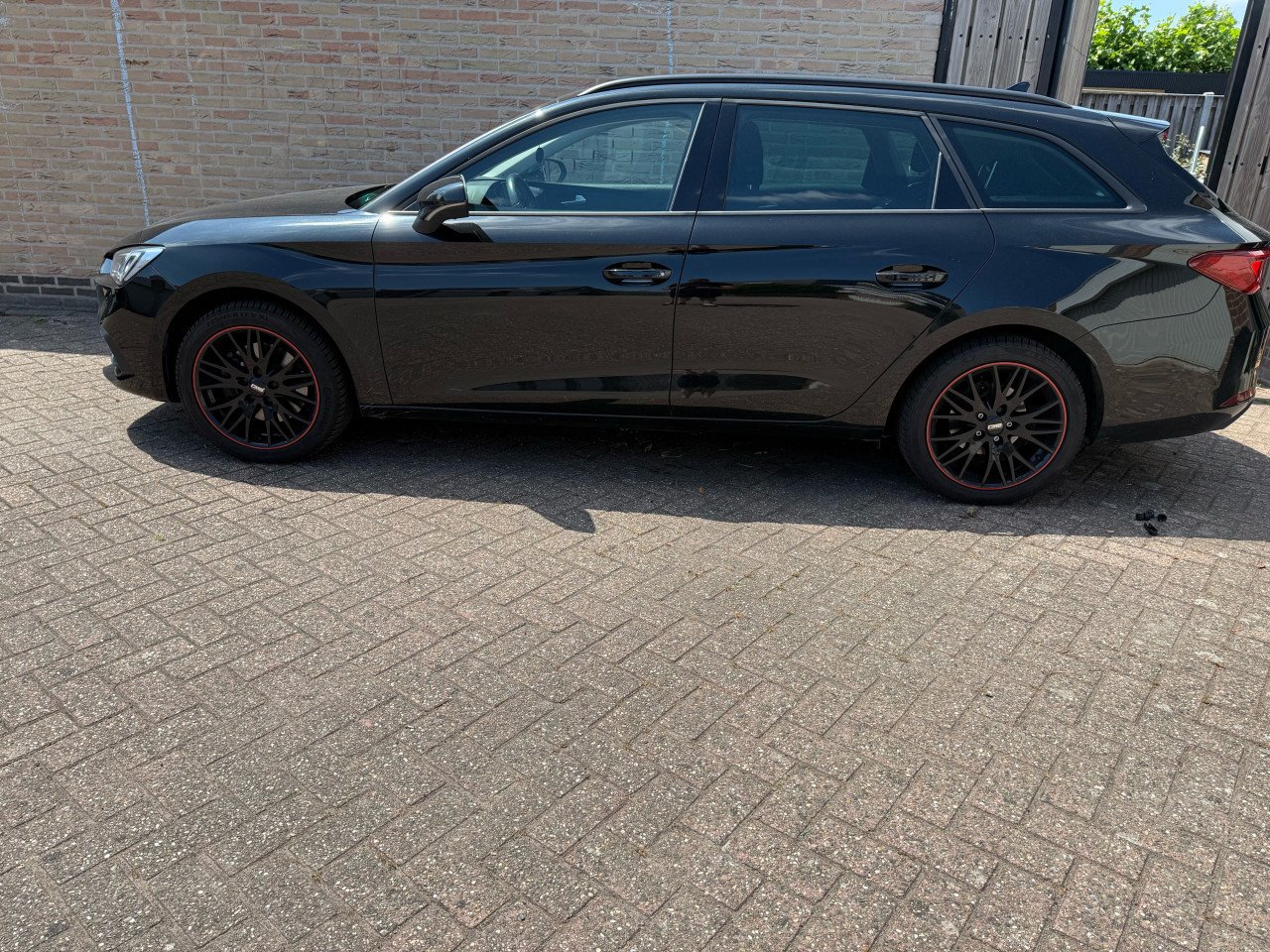 Velgen met zo goed als nieuwe banden