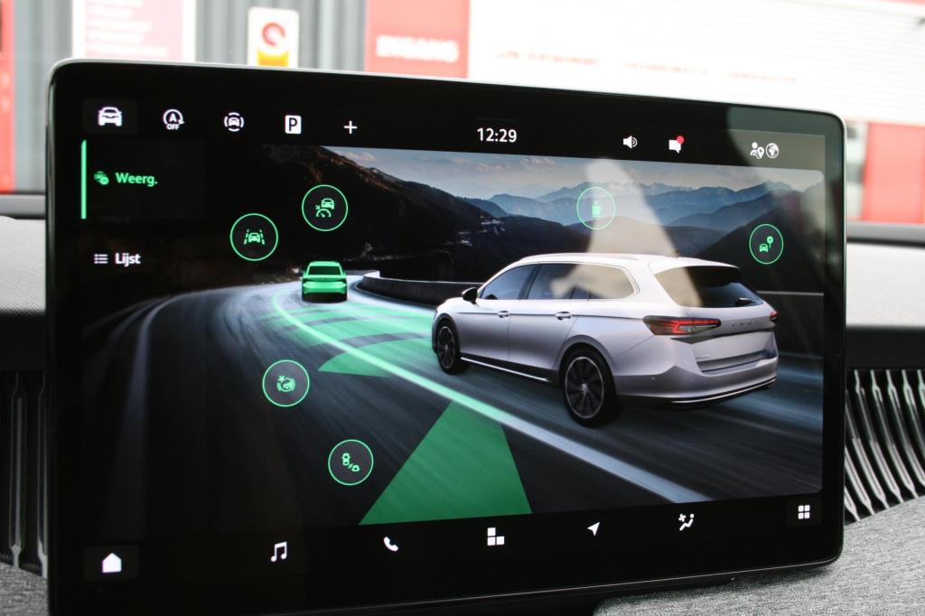 Skoda Superb combi 1.5 tsi mhev first edition