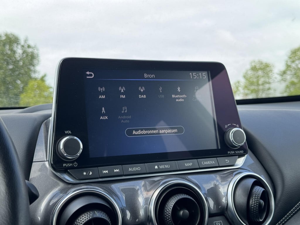 Nissan Juke 1.6 hybrid tekna full options!