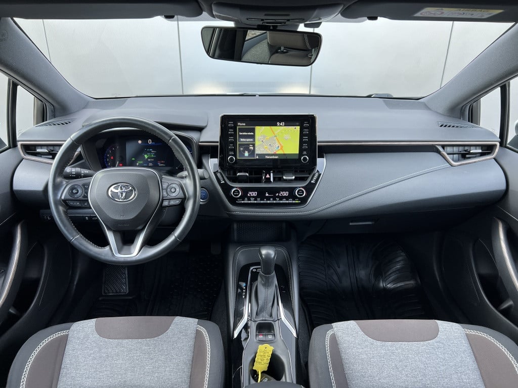 Toyota Corolla Touring Sports 1.8 hybrid trek