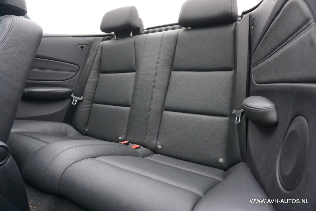 BMW 1 Serie cabrio 118i high executive