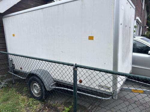 Gesloten aanhangwagen