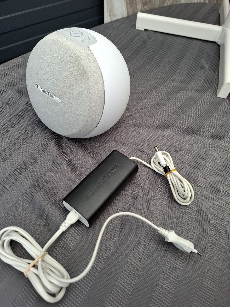 Harman Kardon Omni 10 + bluetooth speaker