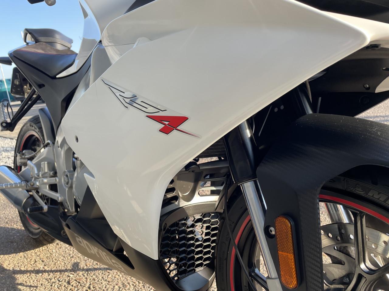 Aprilia RS4 50 schakelbrommer