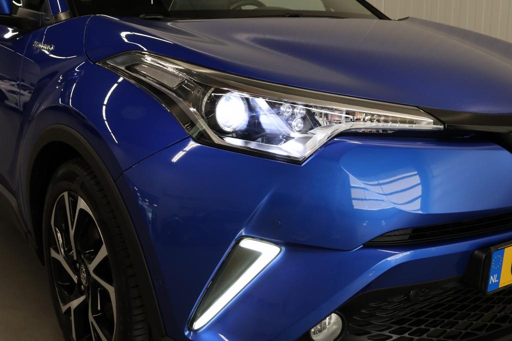 Toyota C-hr 1.8 hybrid style| trekhaak| camera| stoel.verw| adap.cruise