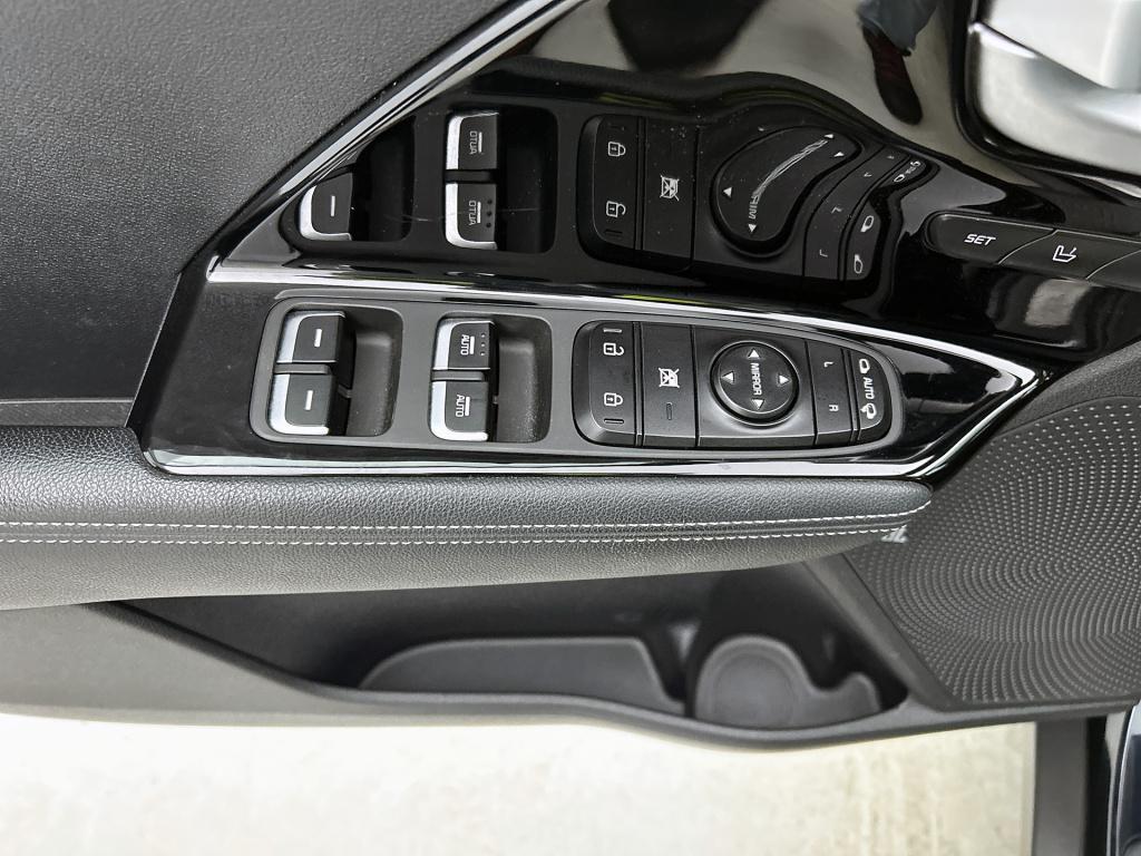 Kia Niro 1.6 gdi hybrid executiveline | trekhaak | jbl | schuifdak | stoelv