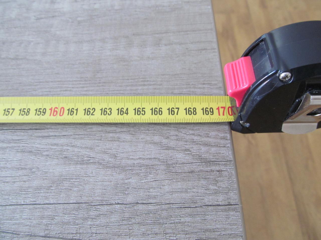 Eethoek met 4 stoelen op wieltjes