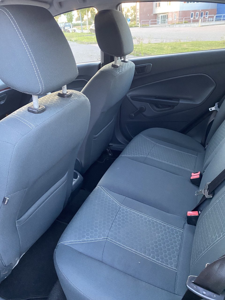 Ford Fiësta 1.25 60KW 5DR 2010 Zwart | NAP | NIEUWE APK!