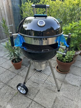 Nieuwe XXL BBQ + pizza-ring + beschermhoes + lederen BBQ schort !!