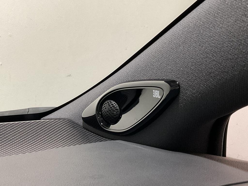 Toyota Corolla Touring Sports 1.8 hybrid executive | navi | bi-tone | camer