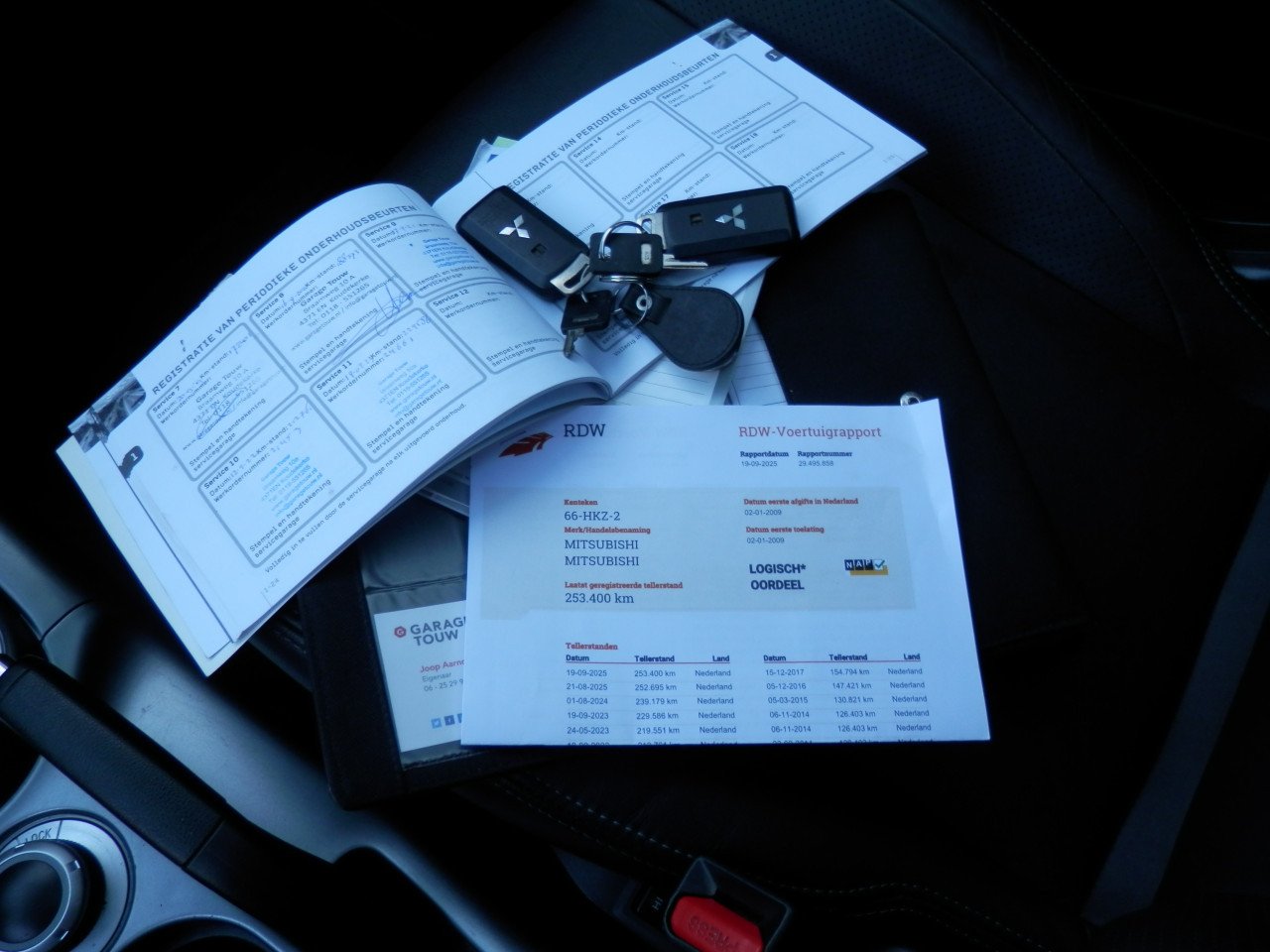 Auto Garant Biedt Aan: Mitsubishi Outlander 2.4 Instyle Automaat