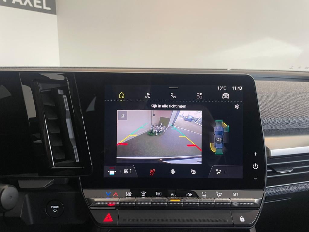 Renault Megane E-tech ev40 boost charge equilibre