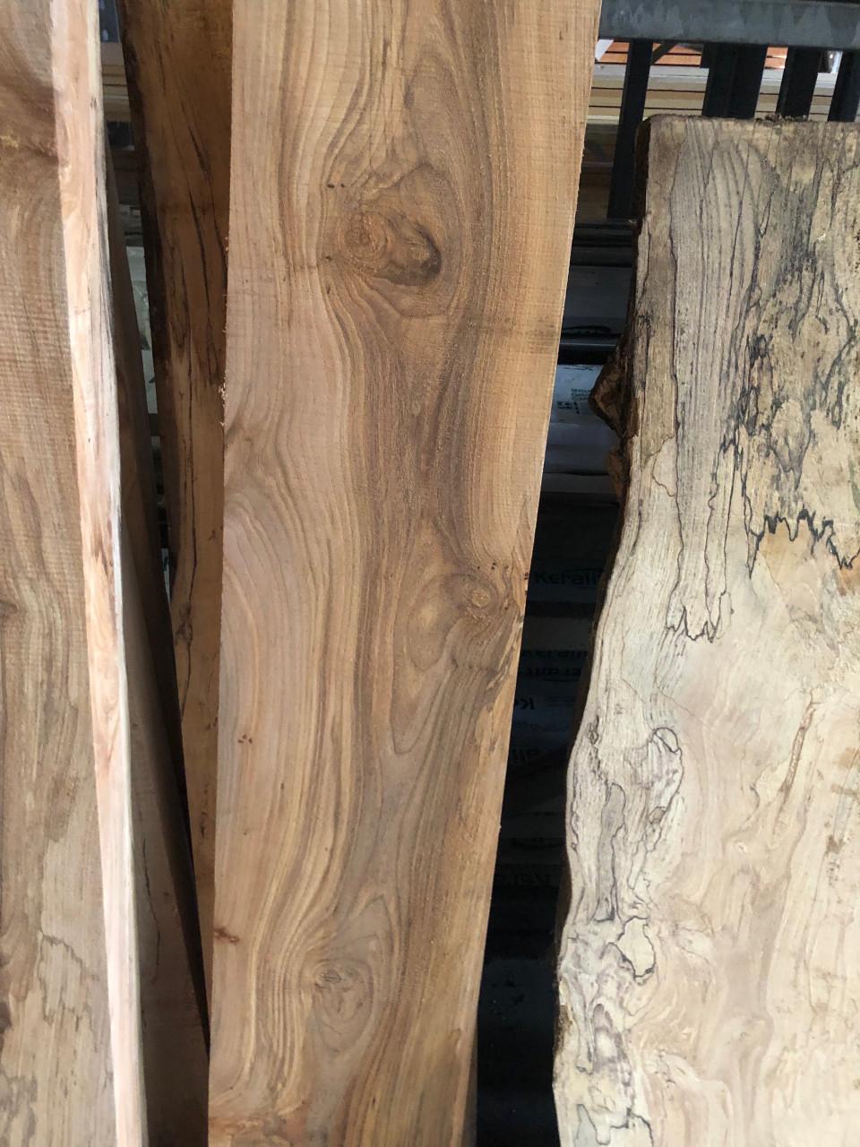 Brede , dikke iepen en essen balken 2 voor 25 euro