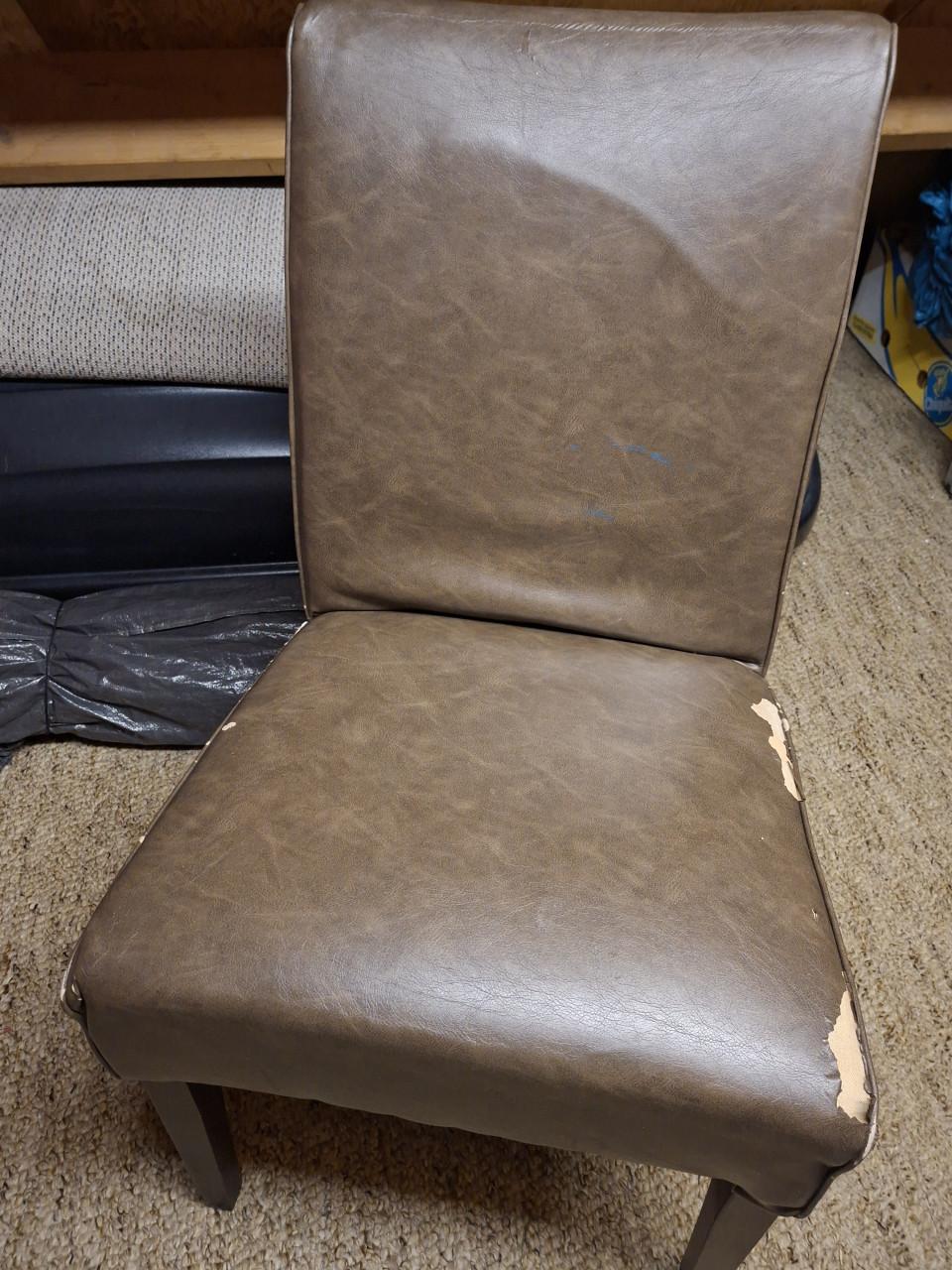 6 Almerio eetkamerstoelen