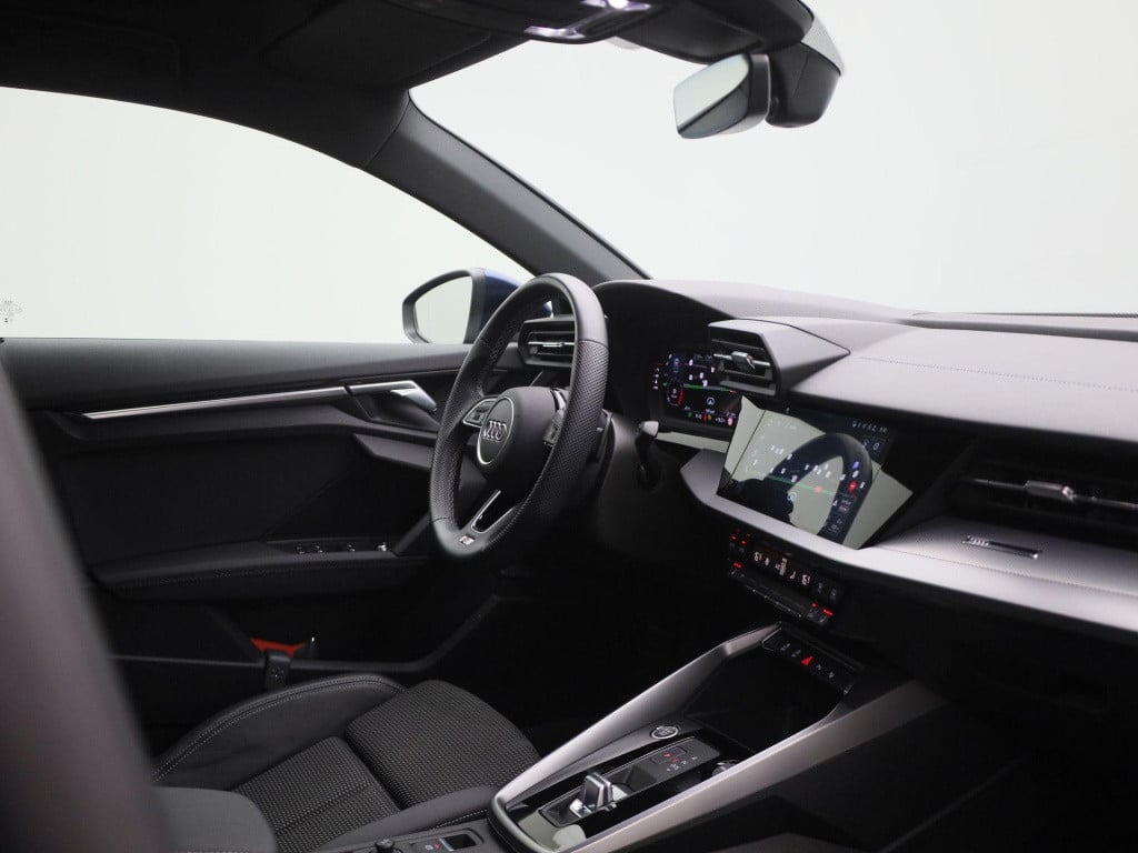 Audi A3 limousine 35 tfsi s edition | s-line interieur | automaat | navigat
