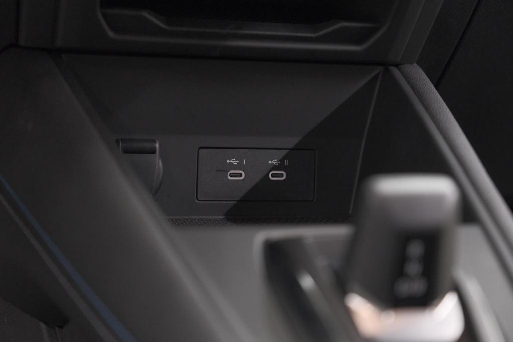 Renault Captur 1.8 e-tech full hybrid 160 esprit alpine | rondom camerazich