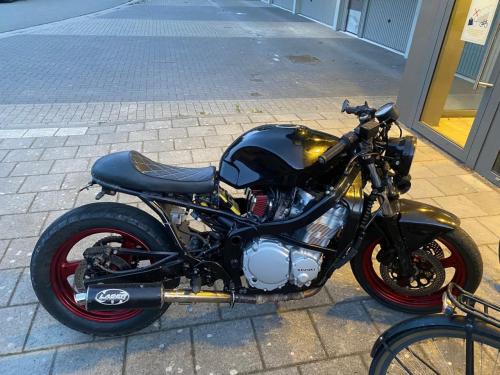 Suzuki GSX650F Café Racer